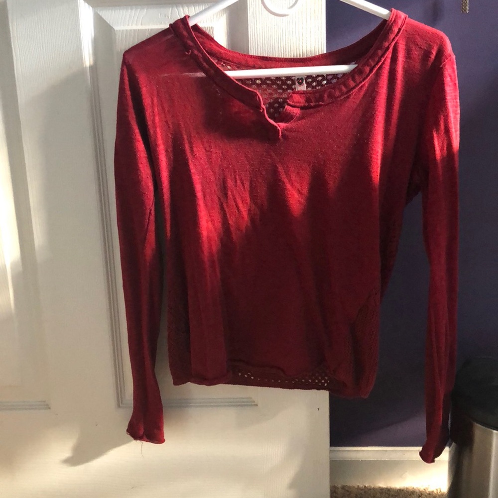 Maroon Long sleeve shirt